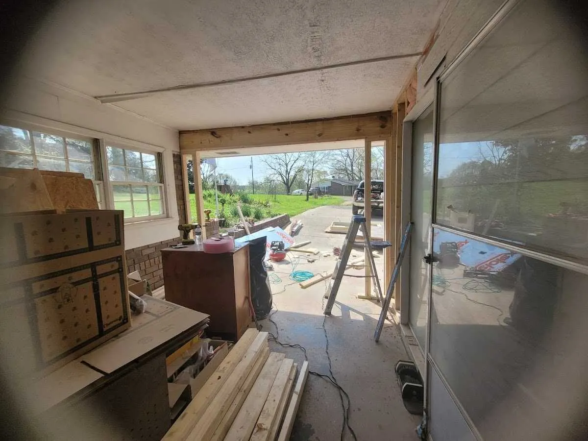 Air movers and dehumidifier for Water Mitigation Services in Steelton